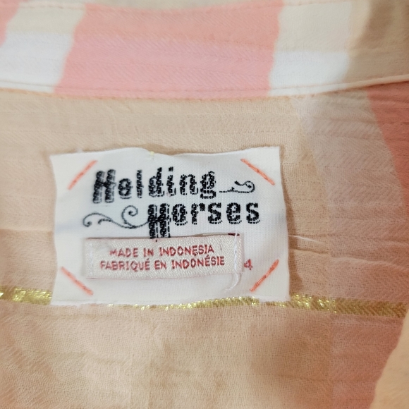 Anthro HOLDING HORSES Gailen pink plaid metallic stripe gauzy button down blouse - Picture 6 of 10
